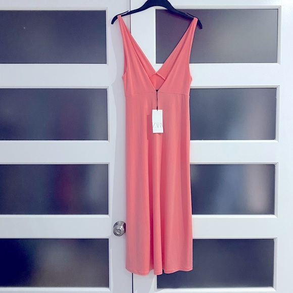 ⭐️ NWT ZARA Flowy Dress ⭐️ - Picture 7 of 8